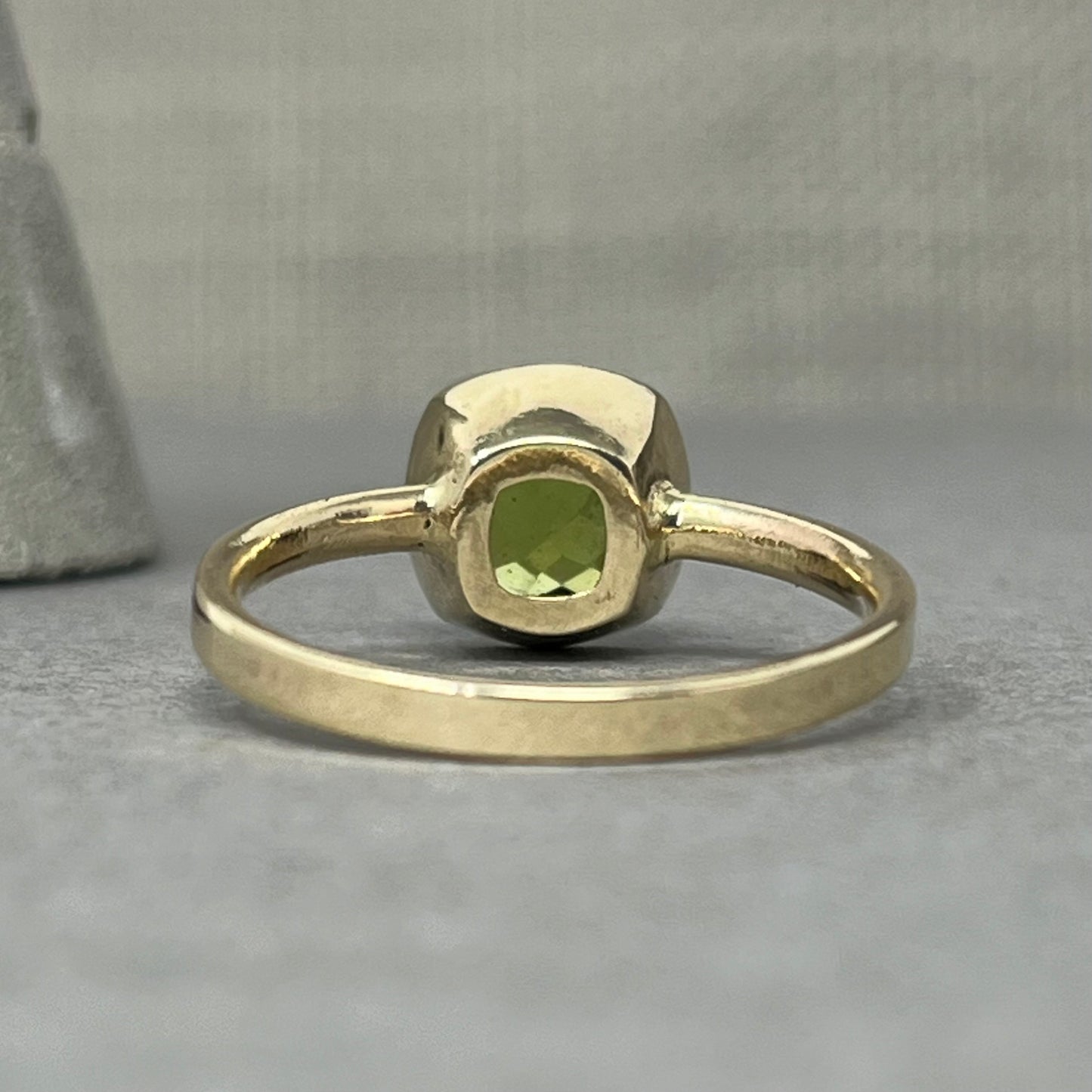 gold peridot cocktail ring